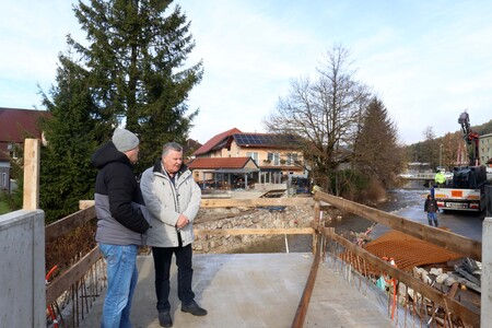 RAZTOVARJANJE ŽELEZNE KONSTRUKCIJE BRVI 02 FOTO LJUBO VUKELIČ